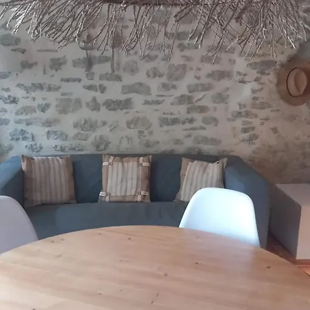 Au Repos Casa vacanze Treziers